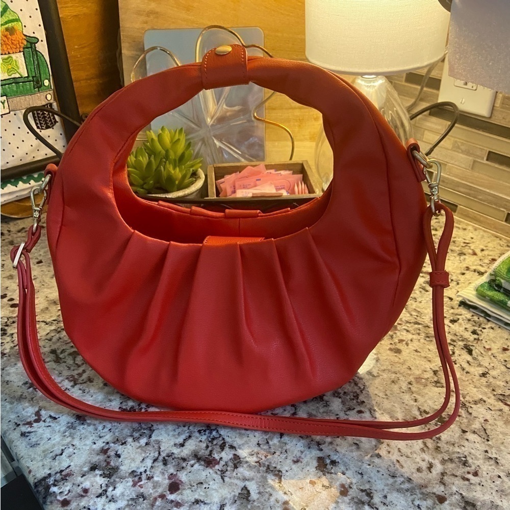 NWOT SCOOP Orange crescent style vegan